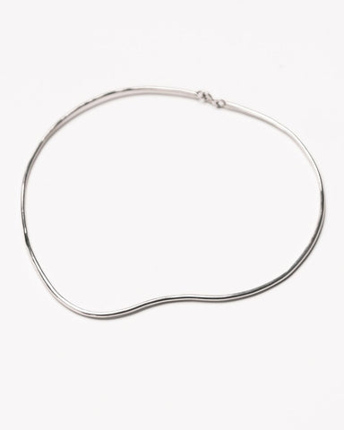 Curved Ghost Choker